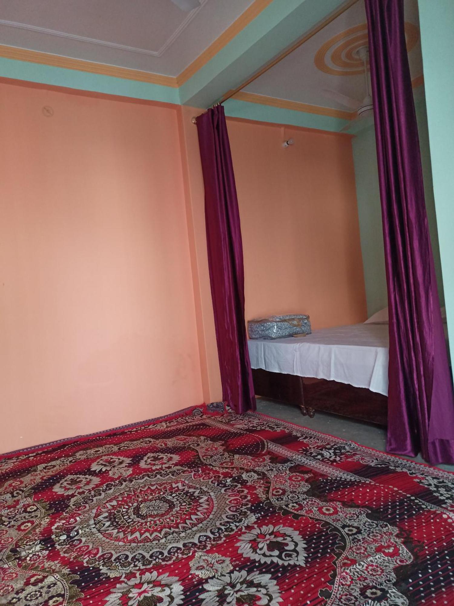 Girija Shail Bhavan Ayodhya Zewnętrze zdjęcie